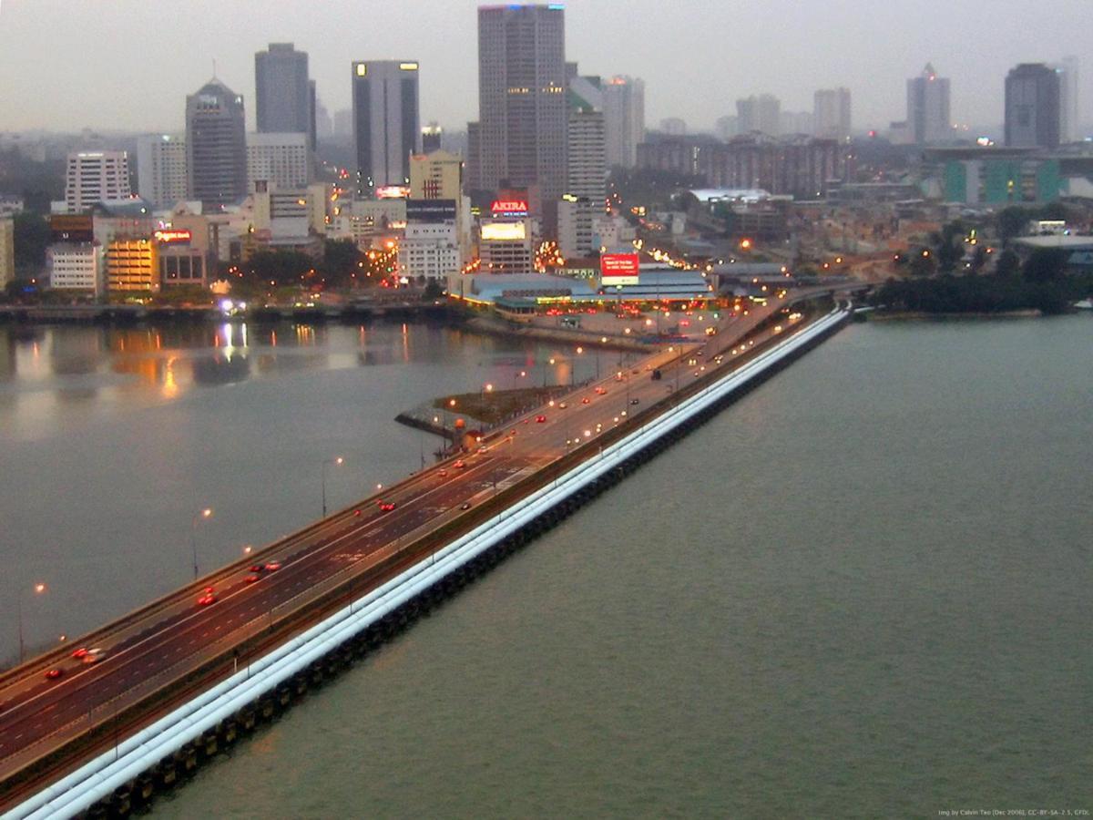 Executive Sky Suites @ * Johor Bahru