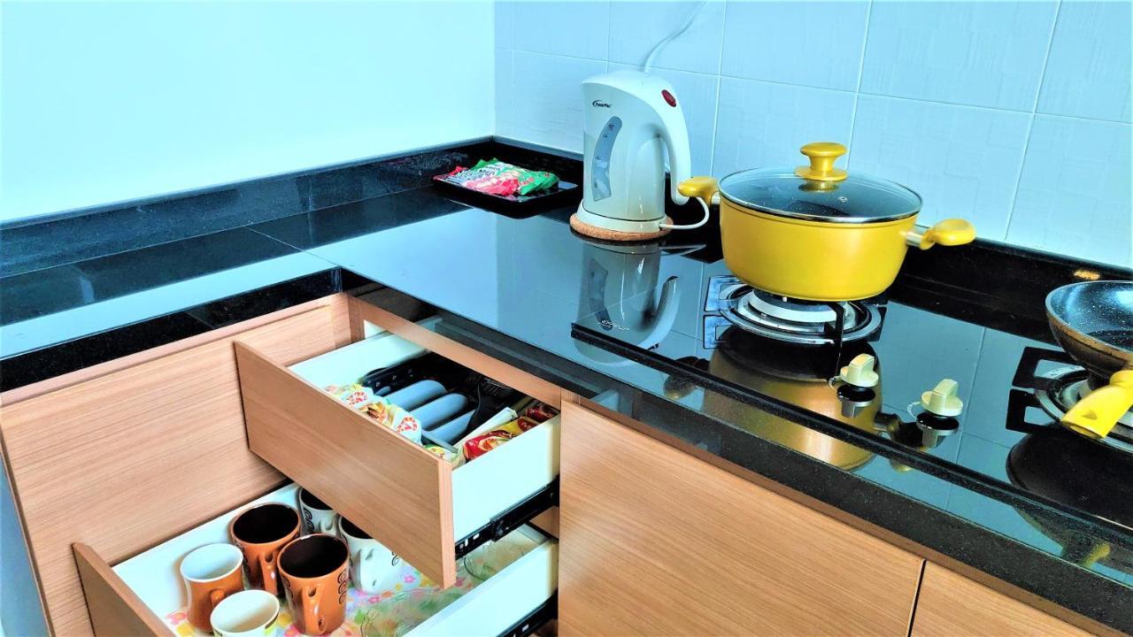 Executive Sky Suites @ Apartment *
